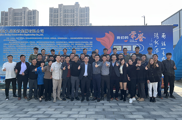 馬鑾灣新城孚中央北安置房現(xiàn)場(chǎng)管理團(tuán)隊(duì)